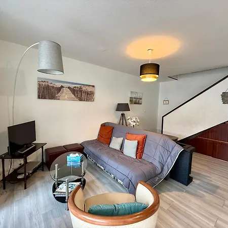 Maison Avec Jardinet Proche Et Parking - Fr-1-652-58 펜션 *