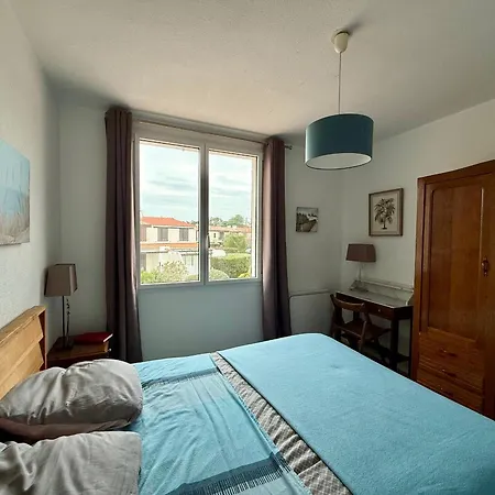 Maison Avec Jardinet Proche Et Parking - Fr-1-652-58 * Saint-Jean-de-Monts