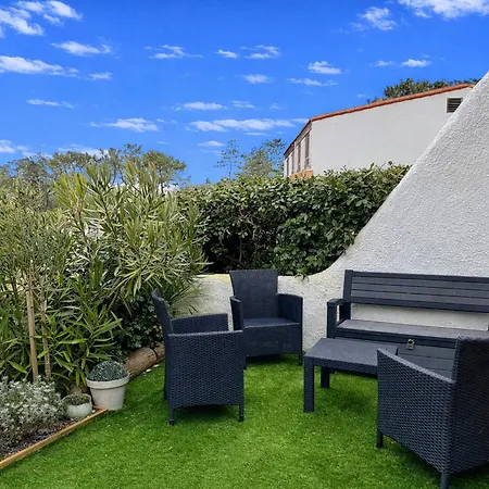 Casa de Férias Maison Avec Jardinet Proche Et Parking - Fr-1-652-58