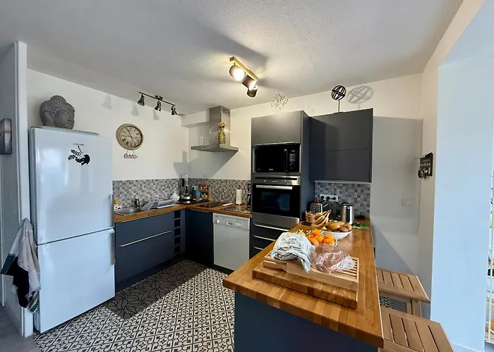 Maison Avec Jardinet Proche Et Parking - Fr-1-652-58 Casa de Férias