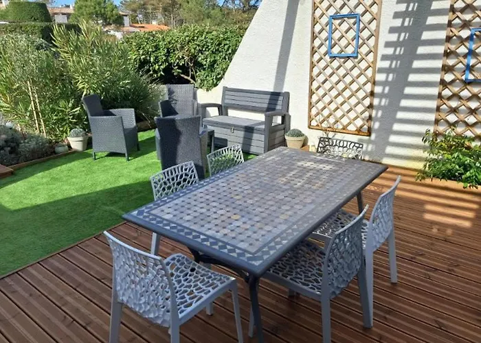 Maison Avec Jardinet Proche Et Parking - Fr-1-652-58 Casa de Férias *